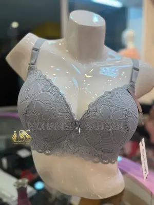 নারীদের চাহিদাসম্পন্ন ব্রা