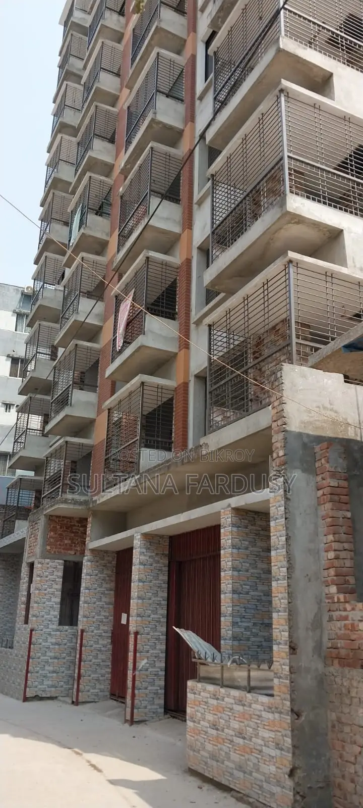 3 Bed ,3, Bath Flat For Sale