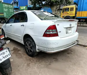 Toyota Corolla . 2004
