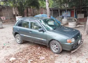 Toyota Starlet . 1992