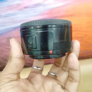 YONGNUO yn50mm f1.8 LENS