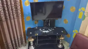 টিভি স্ট্যান্ড বিক্রি করা হবে