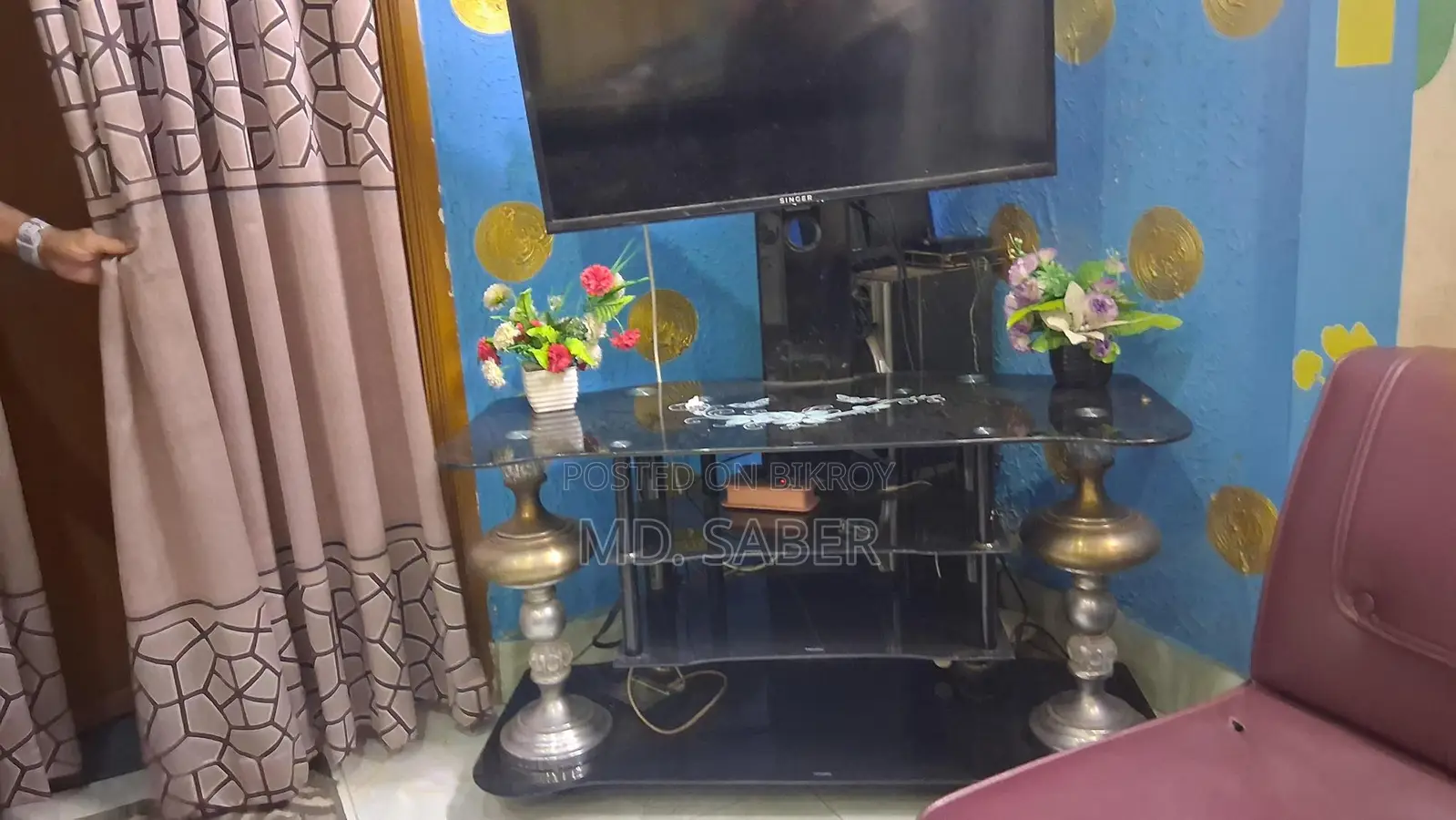 টিভি স্ট্যান্ড বিক্রি করা হবে