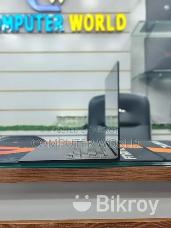 Microsoft Surface Laptop 4 | / Intel(R) Iris(R) XE Graphics 620 //