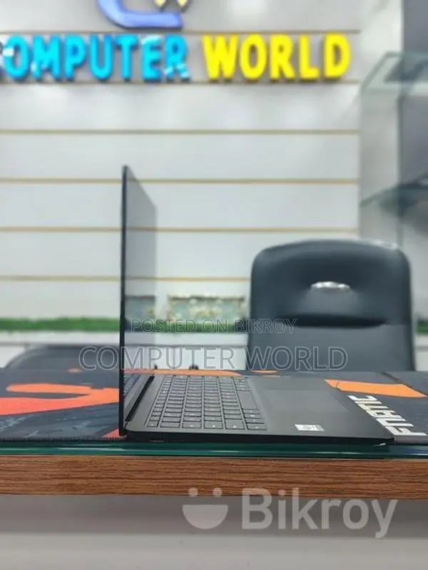 Microsoft Surface Laptop 4 | / Intel(R) Iris(R) XE Graphics 620 //