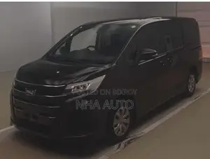 Toyota Noah X HYBRID 2021