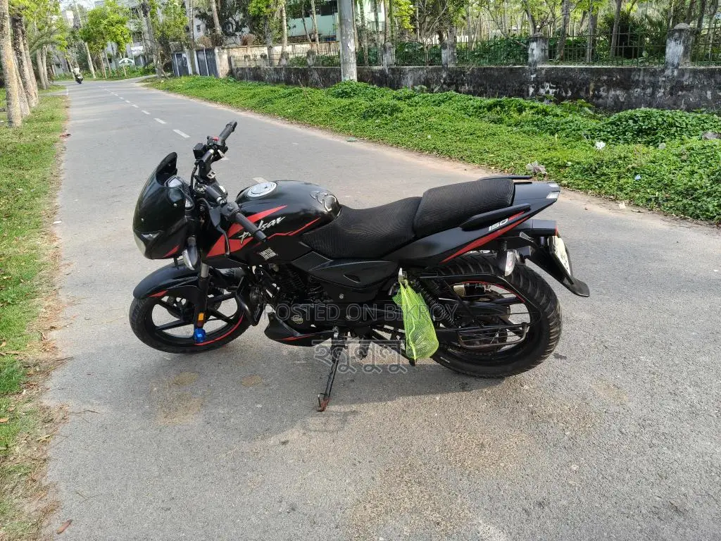 Bajaj Pulsar 150 . 2023