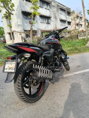 Bajaj Pulsar 150 . 2023