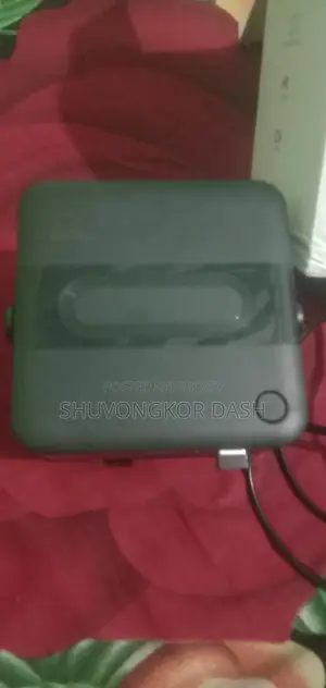 MINI PORTABLE PROJECTOR
