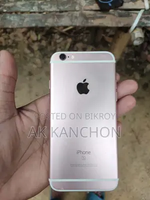 Apple iPhone 6S . (Used)