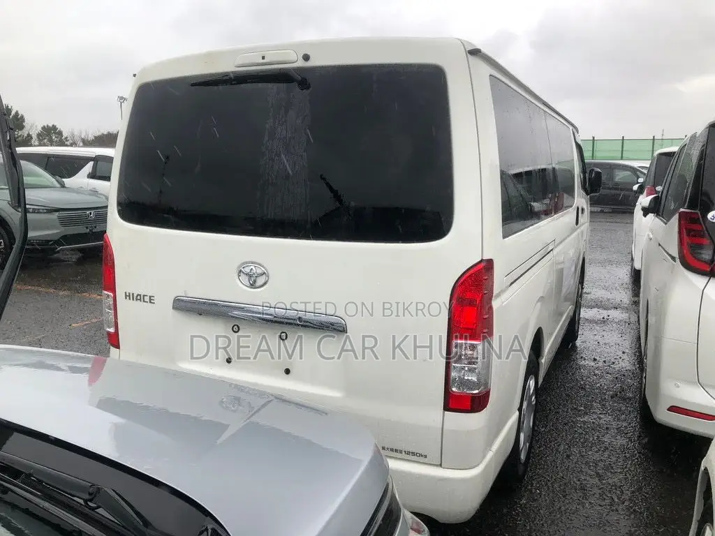Toyota Hiace Dx GL White 2021 2022