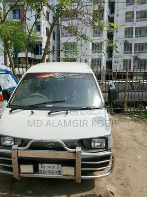 Toyota Noah 1992