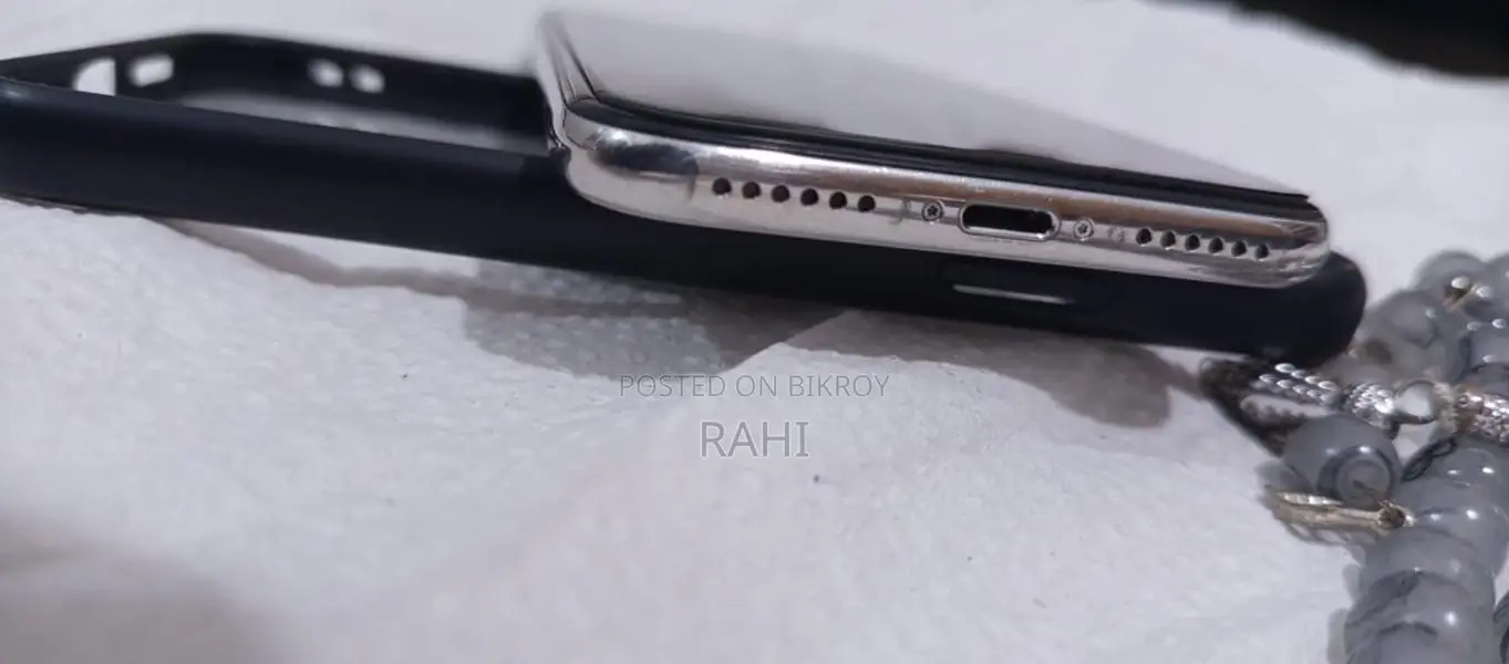 Apple iPhone X (Used)