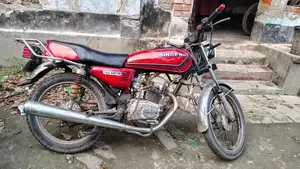 Singer SM125 2002