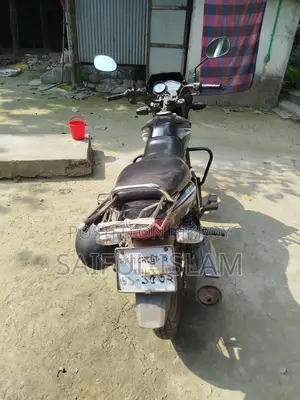 TVS Metro . 2020