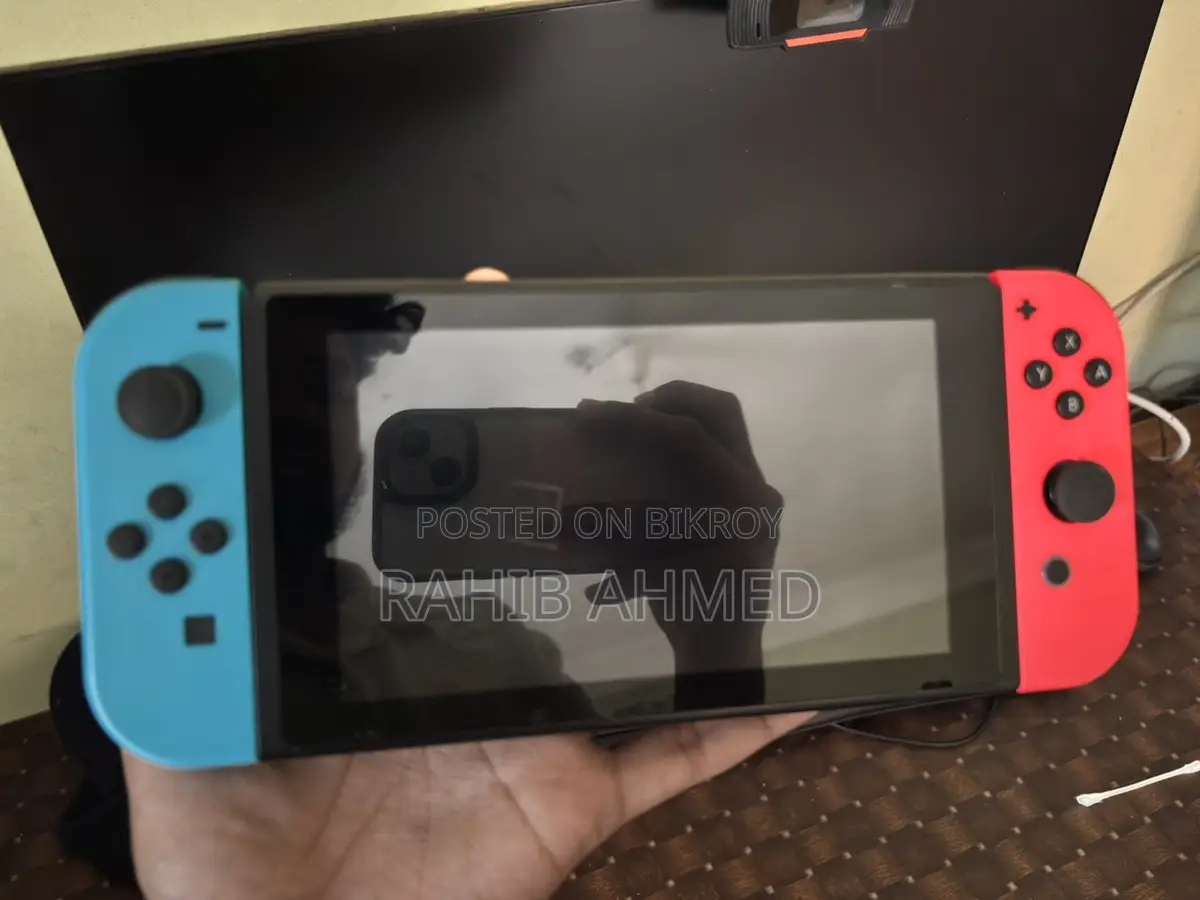 Nintendo Switch (v2)
