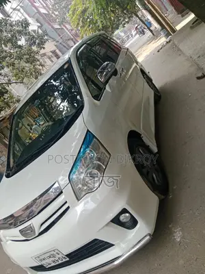 Toyota Noah Si 2011