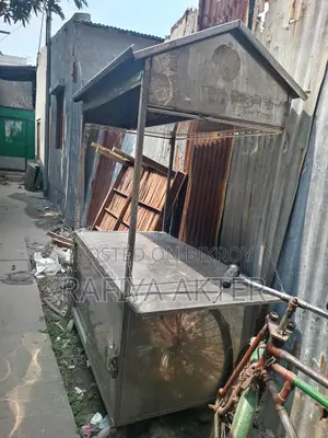 গাড়িটা বিক্রি করা হবে