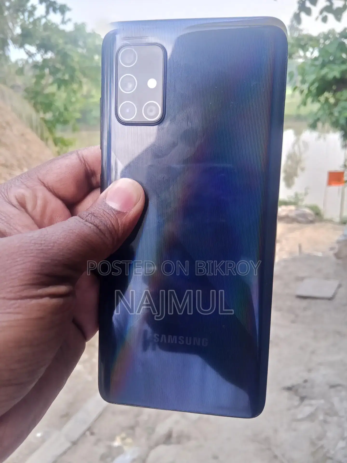 Samsung Galaxy A71 . (Used)