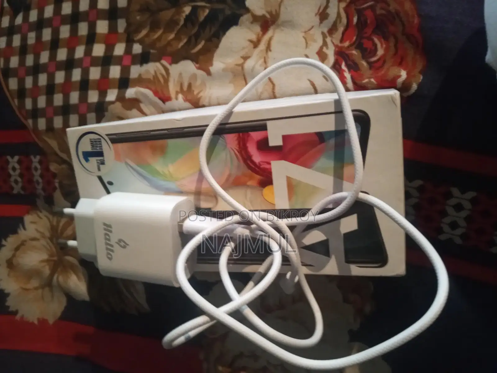 Samsung Galaxy A71 . (Used)