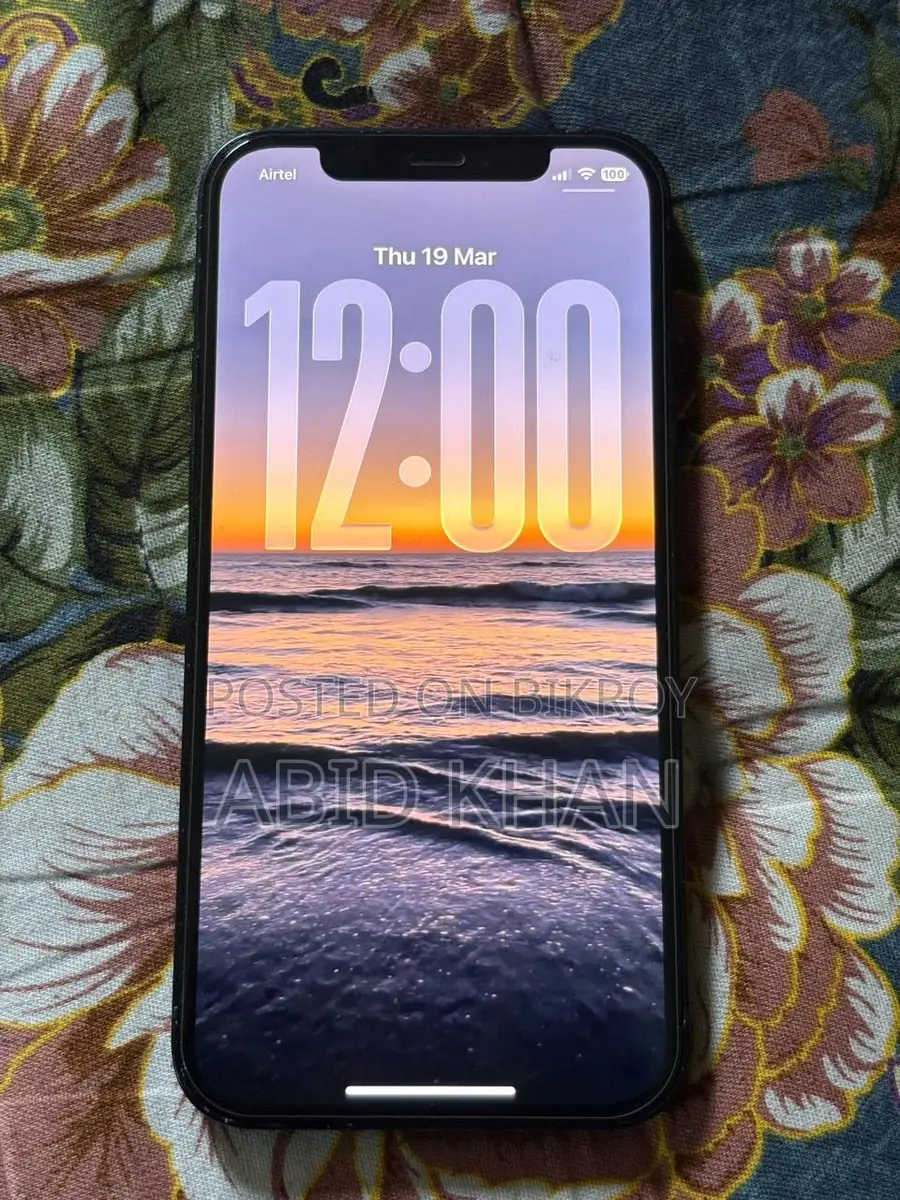 Apple iPhone 12 . (Used)