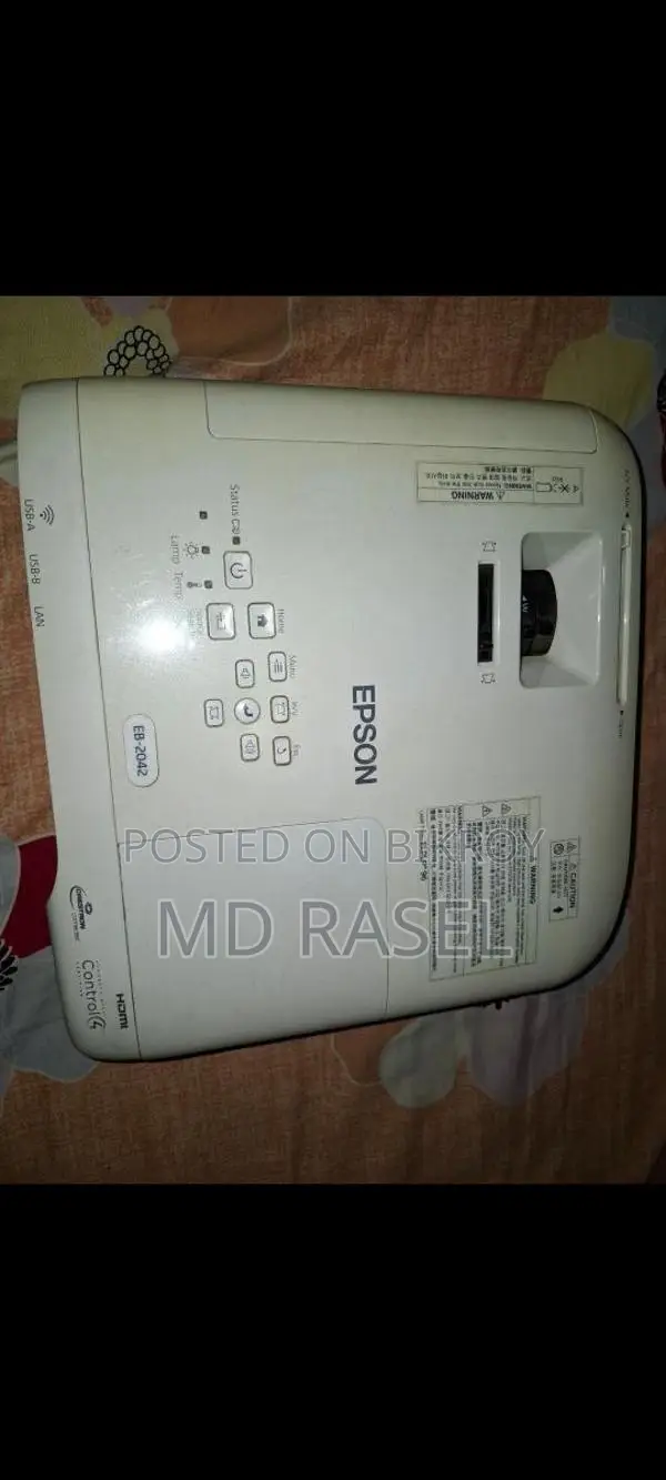 মাল্টিমিডিয়া Epson প্রজেক্টর