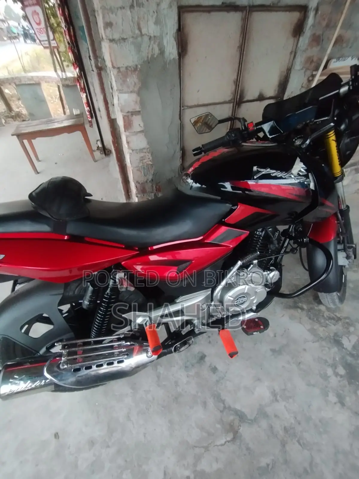 Bajaj Pulsar 150 2015