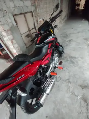 Bajaj Pulsar 150 2015