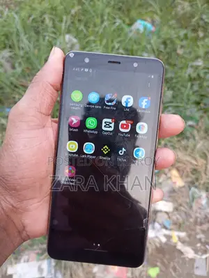 Samsung Galaxy A7 . (Used)