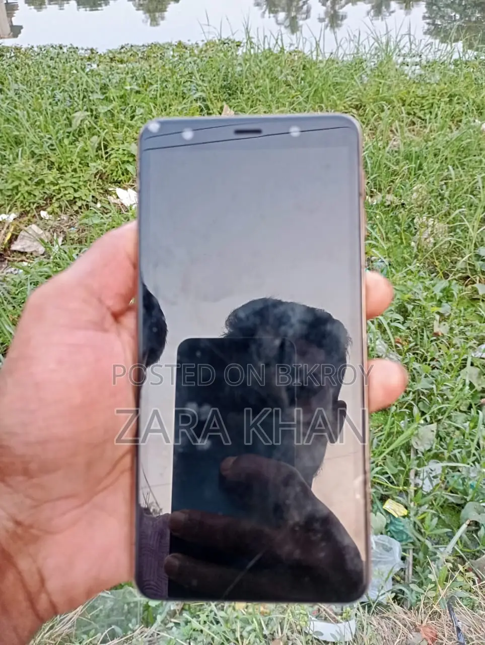 Samsung Galaxy A7 . (Used)