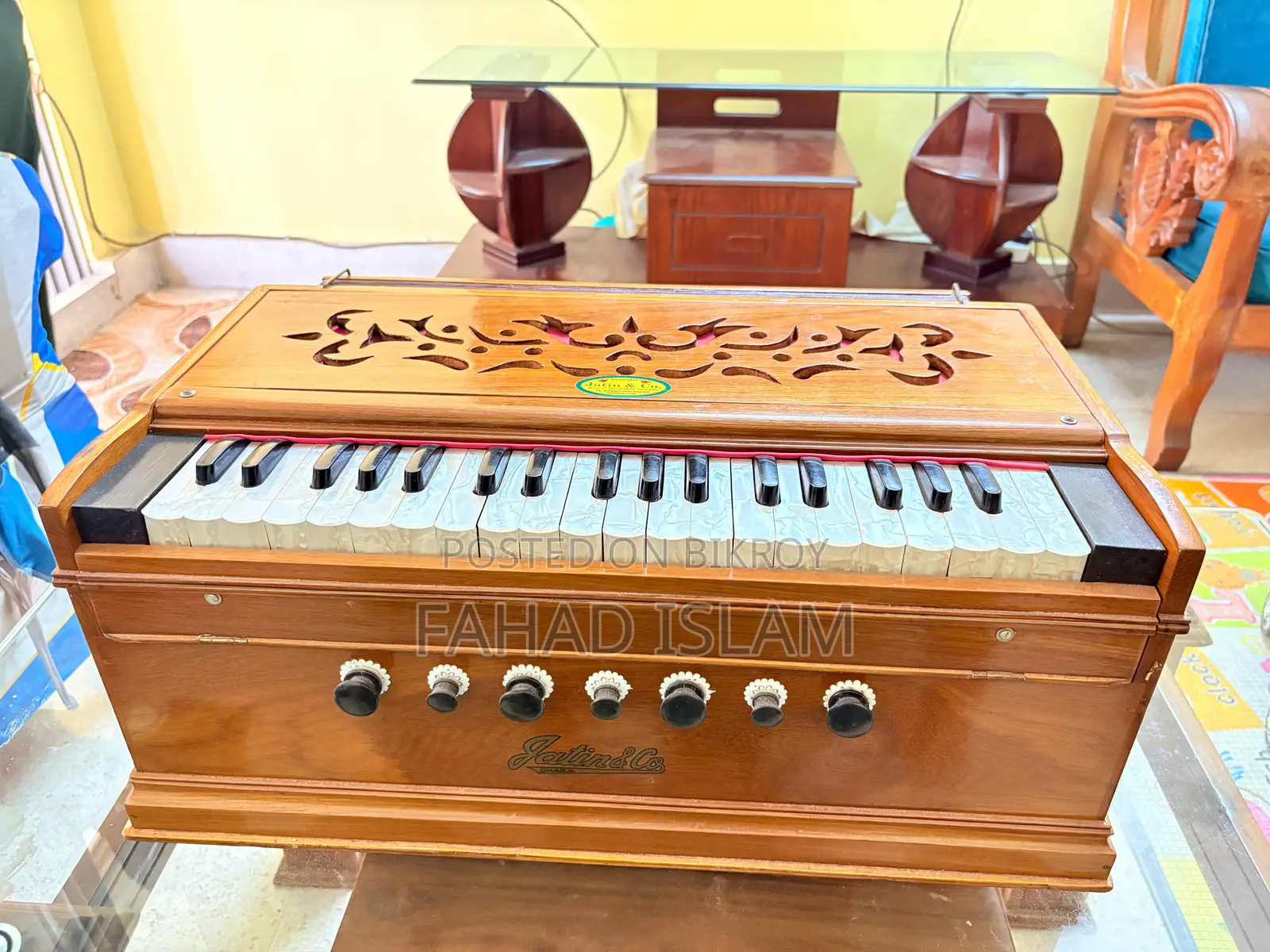 Harmonium Up for Sell