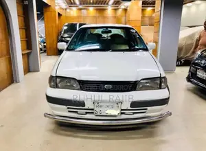 Toyota Corsa . 1995
