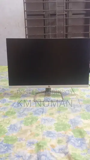 Hp LED Monitor 22/24 Inch (Full Set with Box, Good Condition)