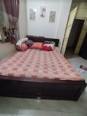 কাঠের খাট