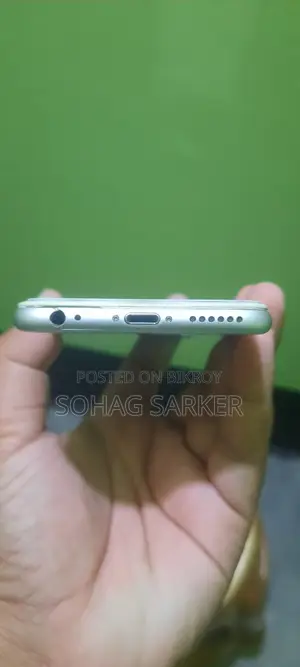 Apple iPhone 6 64 GB White