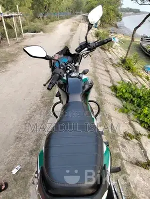 Bajaj Discover 125 2022