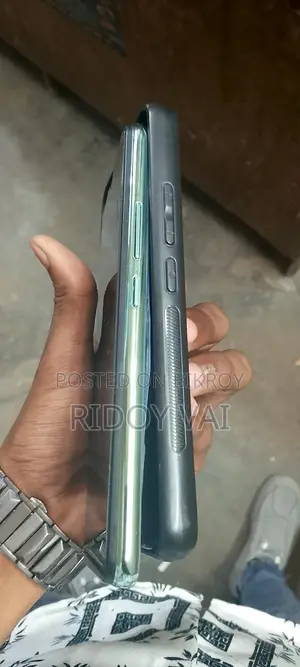 Vivo Y17 ram8 rom 128 (Used)