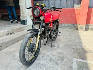 Walton Cruize 2016 Red