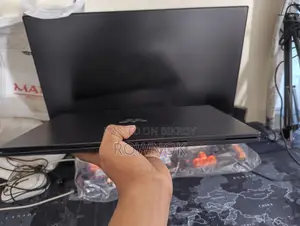 Laptop 16GB Intel Core i3 HDD 512GB