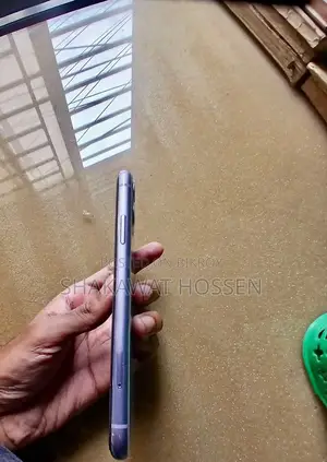 Apple iPhone 11 (Used)