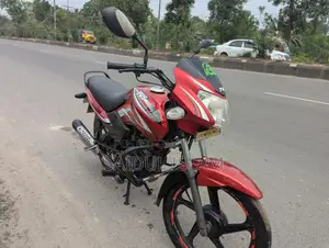 TVS Metro . 2016