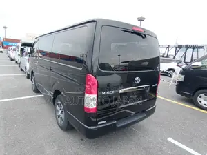 Toyota Hiace Super GL 2021