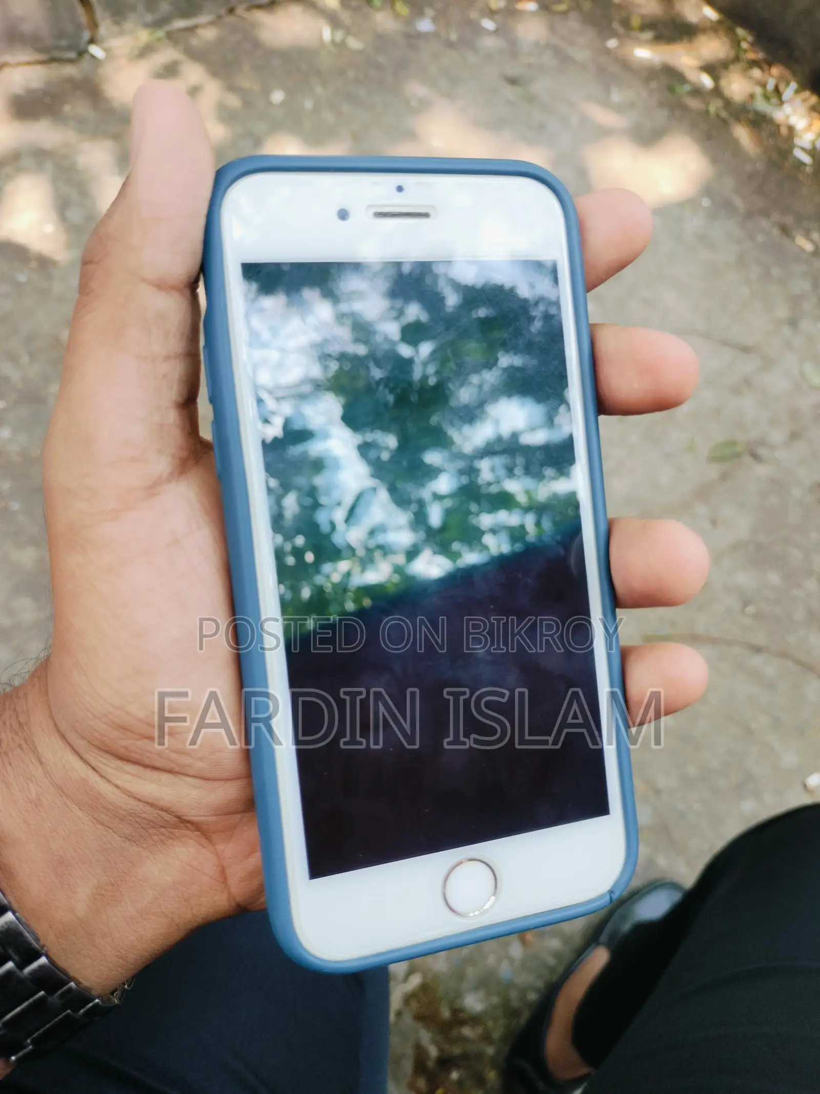 Apple iPhone 6S . (Used)