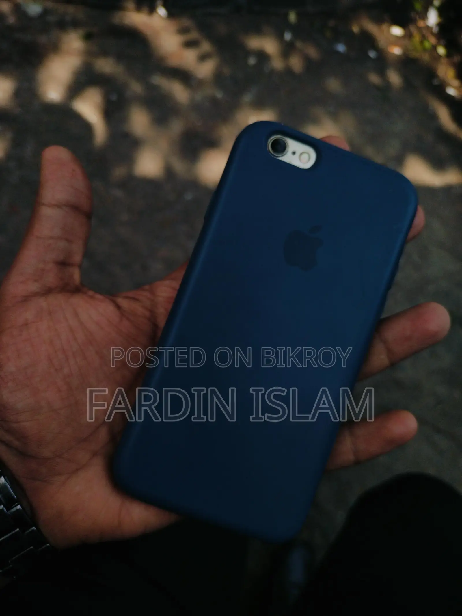 Apple iPhone 6S . (Used)