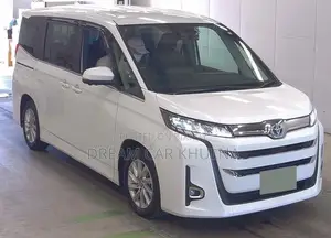 Toyota Noah Z Pkg Leg rest 2023