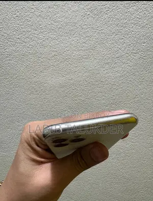 Apple iPhone 11 Pro 256GB (Used)