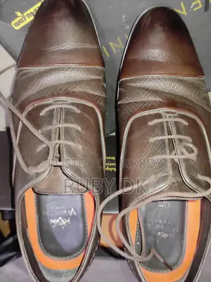 Vanturini Shoes