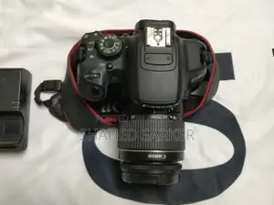 Canon 700D