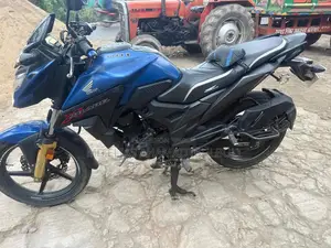 Honda X Blade 2019