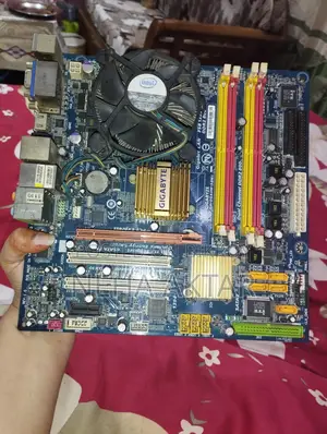 Gigabyte 43